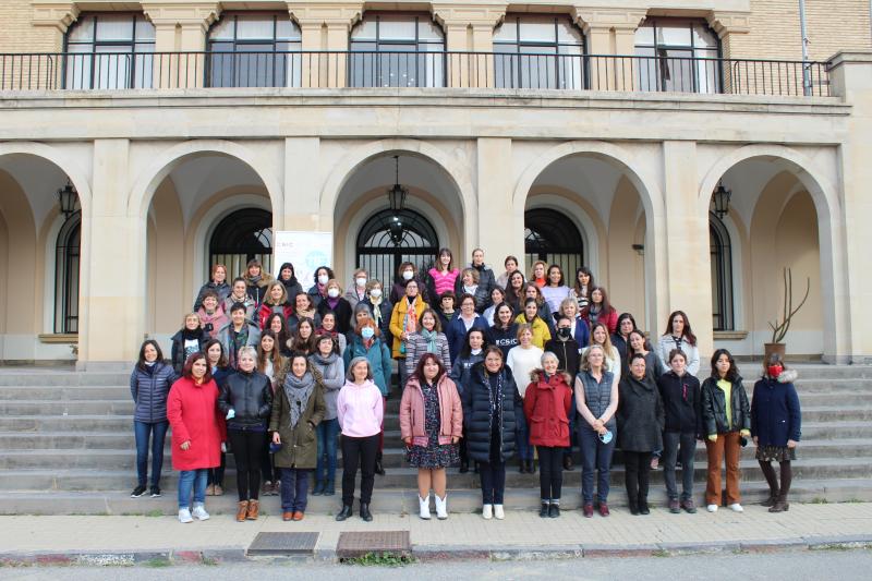 Rosa Serrano: “El CSIC en Aragón está adoptando medidas para que las mujeres lleguen a lo más alto en la carrera científica”