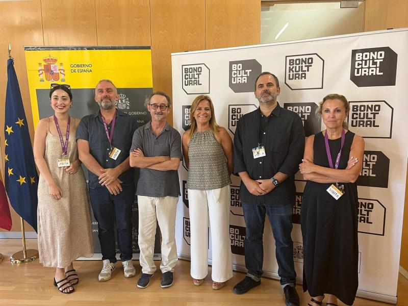 La Delegación del Gobierno y las entidades culturales ponen en valor el Bono Cultural que podrá beneficiar a cerca de 53.000 jóvenes valencianos