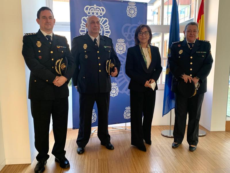 Maica  Larriba destaca la dilatada trayectoria del nuevo jefe local de Operaciones de la Policía Nacional de Vigo