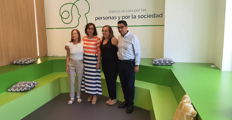 *Maica  *Larriba destaca o labor que realiza a Asociación Española contra o Cancro no apoio a pacientes e familiares da provincia