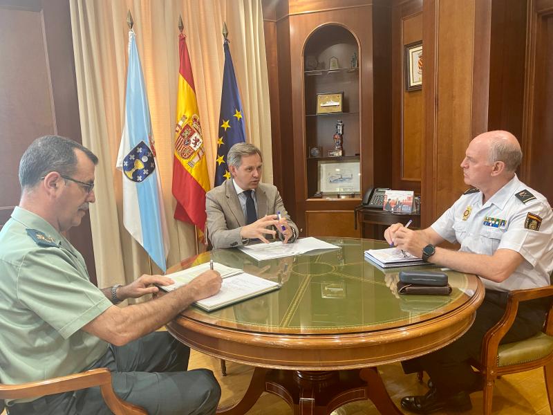 José Miñones anuncia que este verán se incorporarán 236 efectivos de Policía Nacional e Garda Civil en Galicia para reforzar a seguridade nas principais zonas turísticas