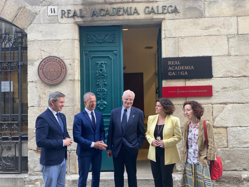 María Rivas anuncia la licitación de las obras de rehabilitación de la sede de la Real Academia Galega y Museo Emilia Pardo Bazán