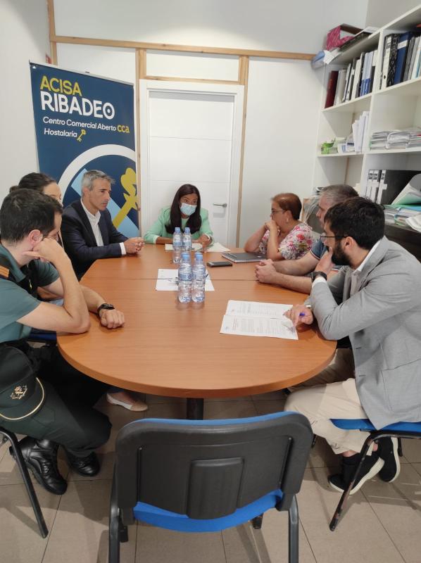 Isabel Rodríguez anima en Ribadeo ás pemes de entre 3 e 9 traballadores a solicitar xa o seu bono de dixitalización de 6.000 euros  