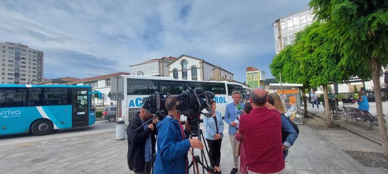 José Miñones reivindica en Betanzos la “respuesta a la ciudadanía” del Gobierno, con un 30% de descuento en los billetes de autobús de competencia autonómica en toda Galicia