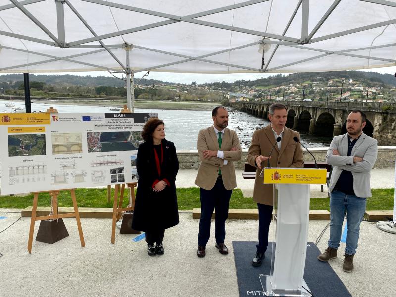 José Miñones certifica en Pontedeume como o Plan de Recuperación do Goberno garantirá con 8,3 *M€ a mobilidade sustentable e segura da cidadanía ao paso pola ponte sobre o río *Eume 