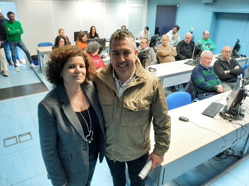 María Rivas destaca en Brión o éxito do *pograma A Administración Preto de Ti na provincia da Coruña,  a cuarta en número de asistentes e certificados dixitais en toda España