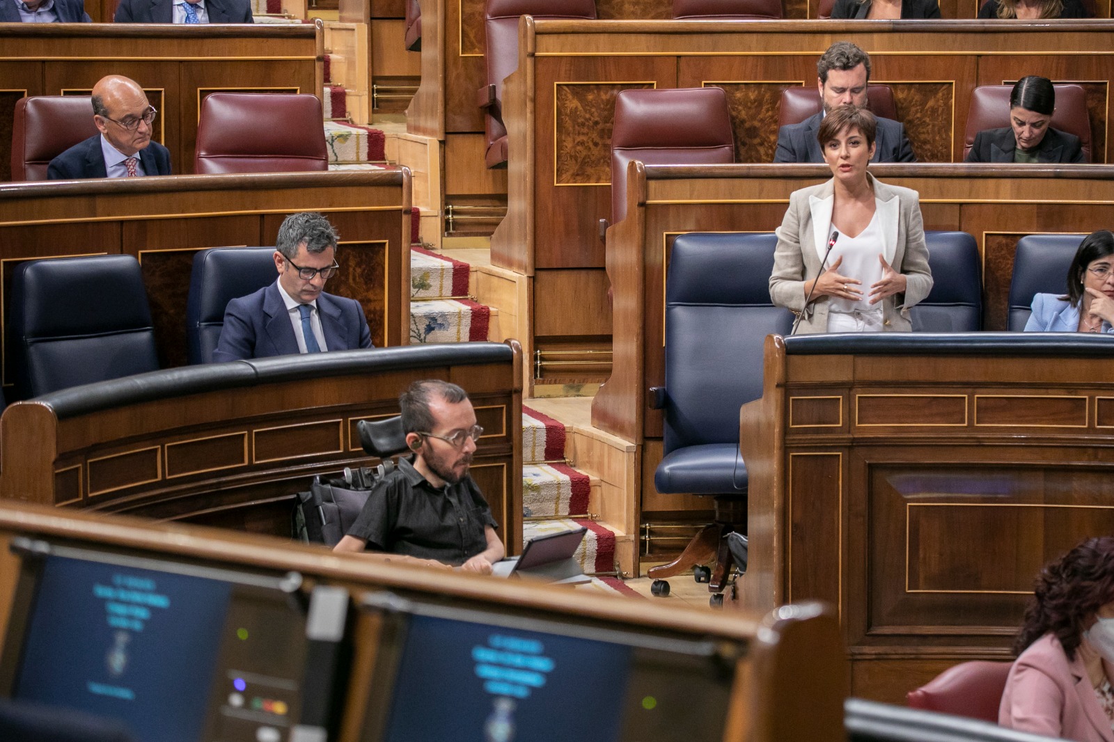 Isabel Rodríguez reitera el compromiso del Gobierno para el traspaso de tráfico a Navarra